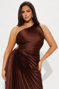 https://cdn.shopify.com/s/files/1/0293/9277/files/08-08-24_S8_2_LD9479_Chocolate_KJ_IM_10-16-31_PLUS_5544_EH_JA_EH.jpg?v=1755190949&with=400&height=600