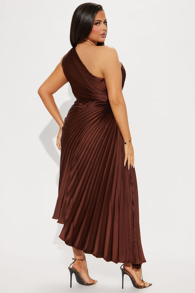 https://cdn.shopify.com/s/files/1/0293/9277/files/08-08-24_S8_2_LD9479_Chocolate_KJ_IM_10-16-55_PLUS_5551_EH_JA.jpg?v=1755190949&with=400&height=600