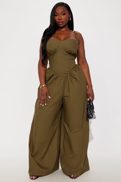 https://cdn.shopify.com/s/files/1/0293/9277/files/08-14-25_S6_34_KNHJ4110702_Olive_ZSR_RM_JS_14-11-19_PLUS_137723_PXF.jpg?v=1755301882&with=400&height=600